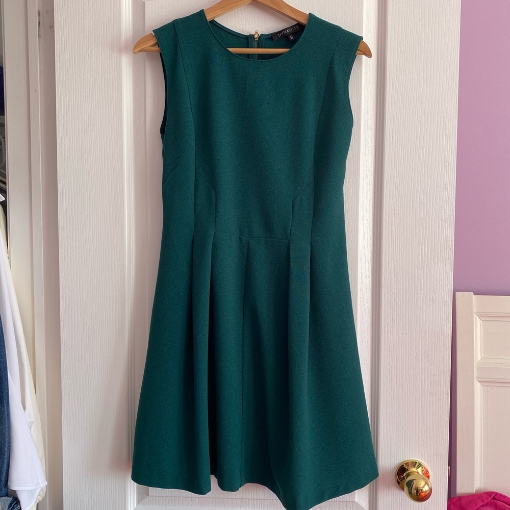 Dynamite Sleeveless Green Dress